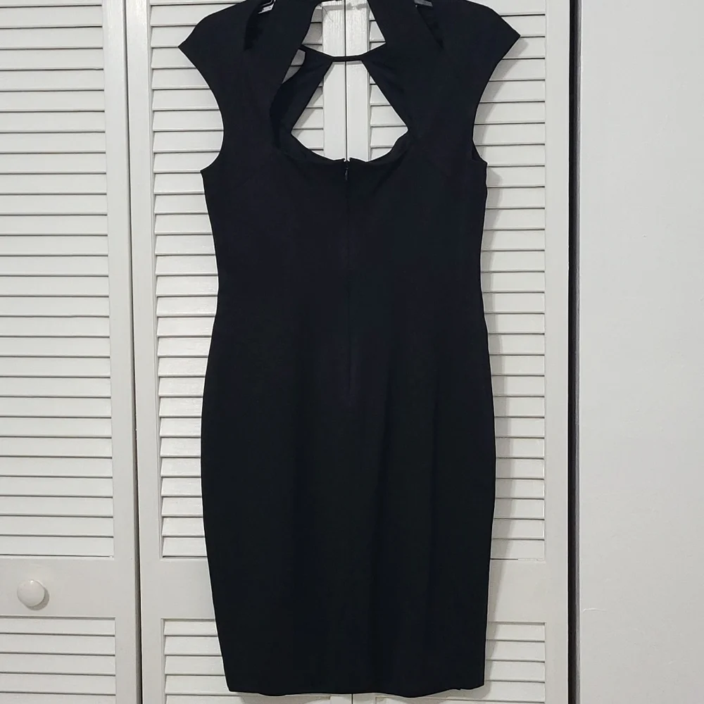 SZ 10 Cache Black Sleeveless Cut-Out Tailored Stretchy Dress - Picture 4 of 16